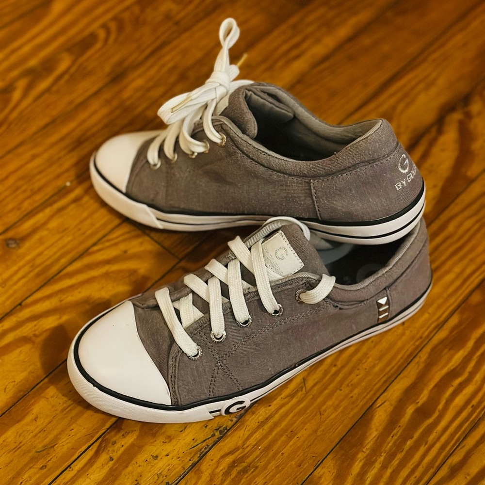 GUESS Trainers grey shoes
